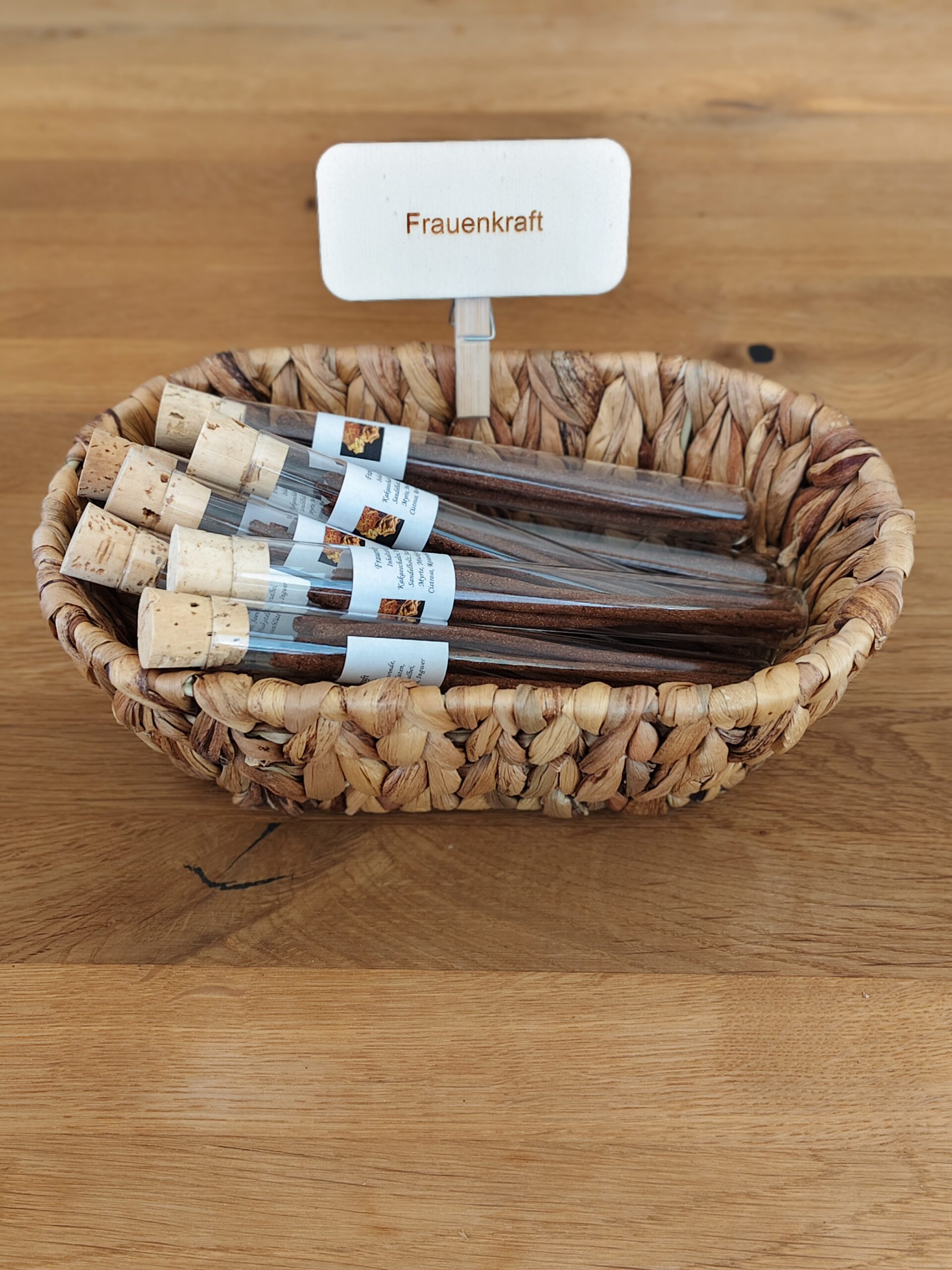 Räucherstäbchen Frauenkraft